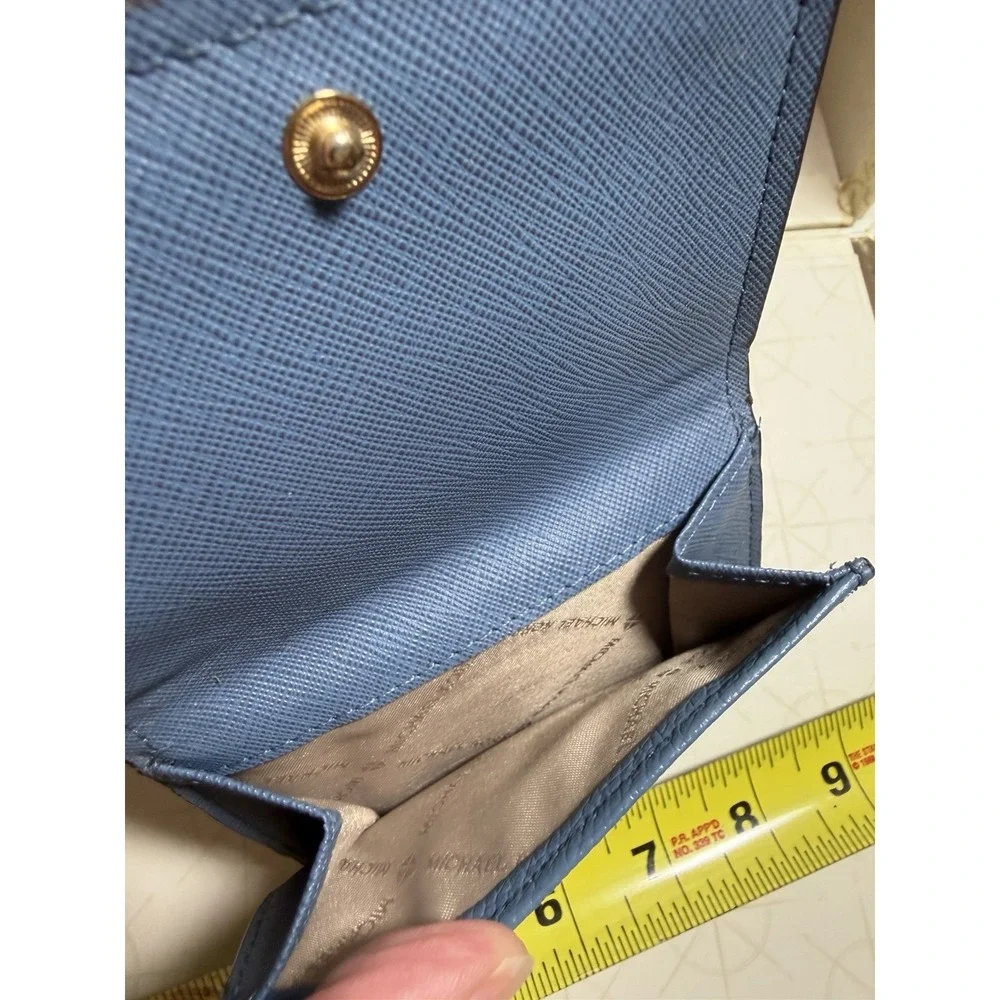 MICHAEL KORS HAYES Trifold Coin Blue Pebble Leather Wallet